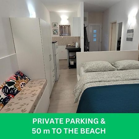 Apartma Zusterna Za Bazenom Копер Екстериор снимка